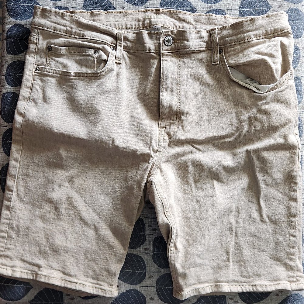 Goodfellow shorts size 42